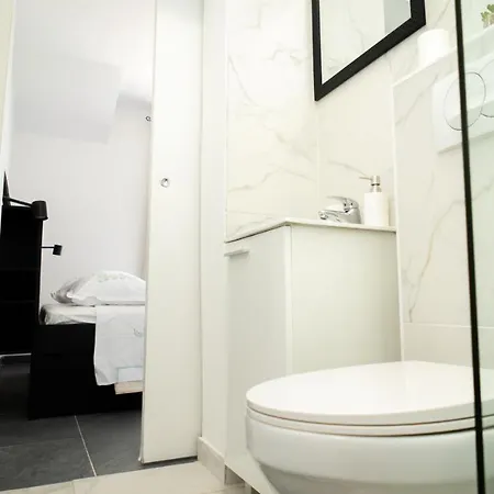 Annela * トロギール