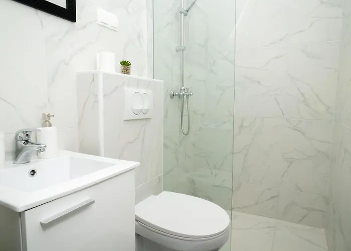 Annela * تروغير